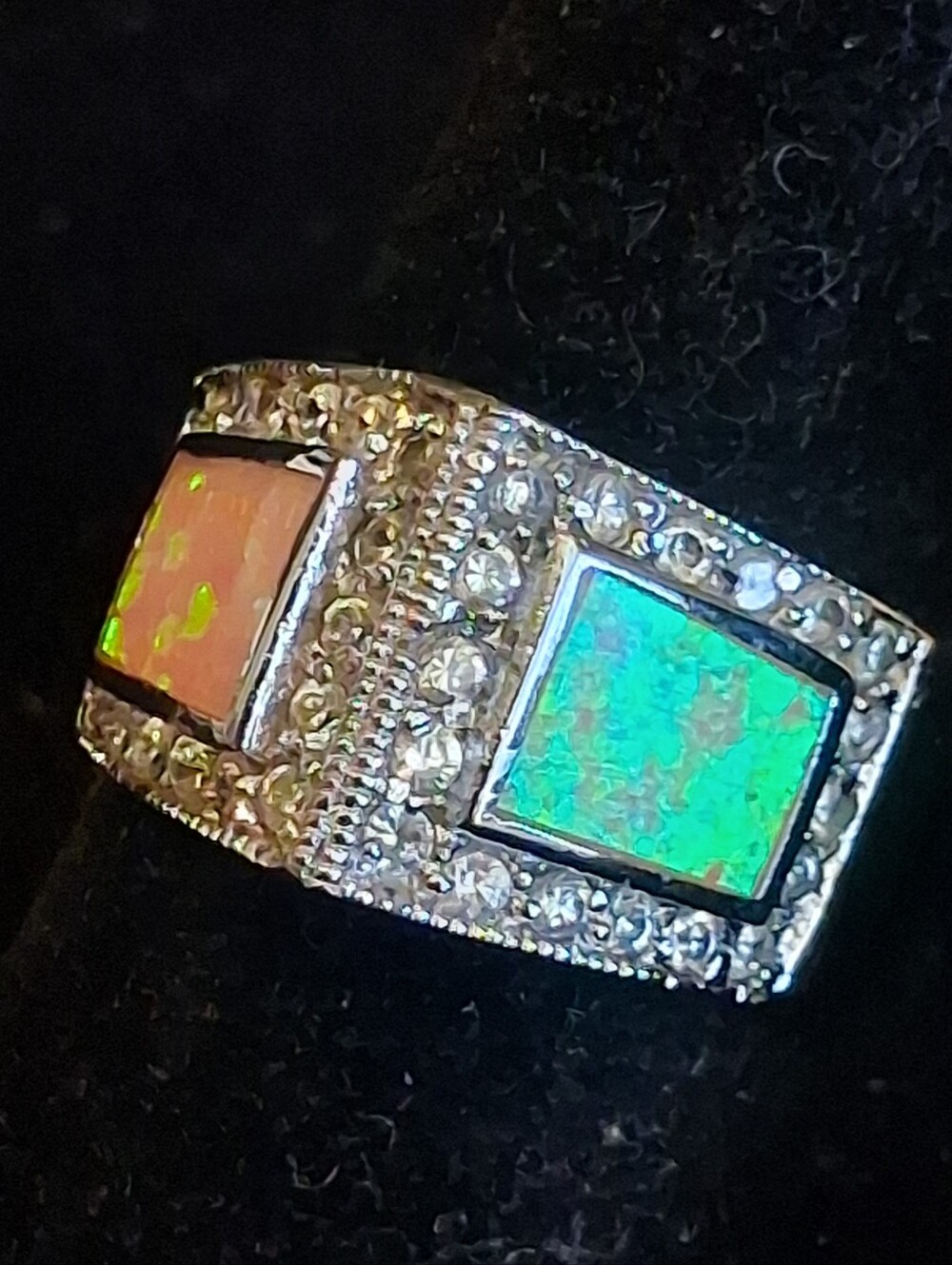 Elegant Sterling Silver Ring with Opal Accents Size 8 - Picture 2 of 14